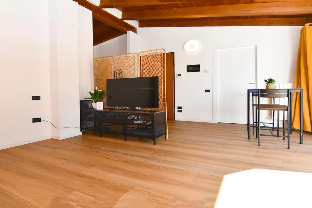 Bocconi Fond Prada Ieo Spettacolare Attico Con Terrazzo Apartamento Milão Exterior foto